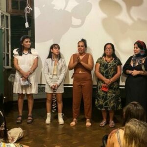 Em noite de lançamento de documentário, mulheres Kaingang mostram a força e a conexão com as araucárias